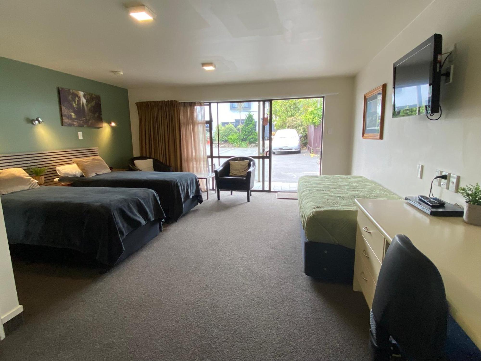 Commodore Motel Dunedin Esterno foto