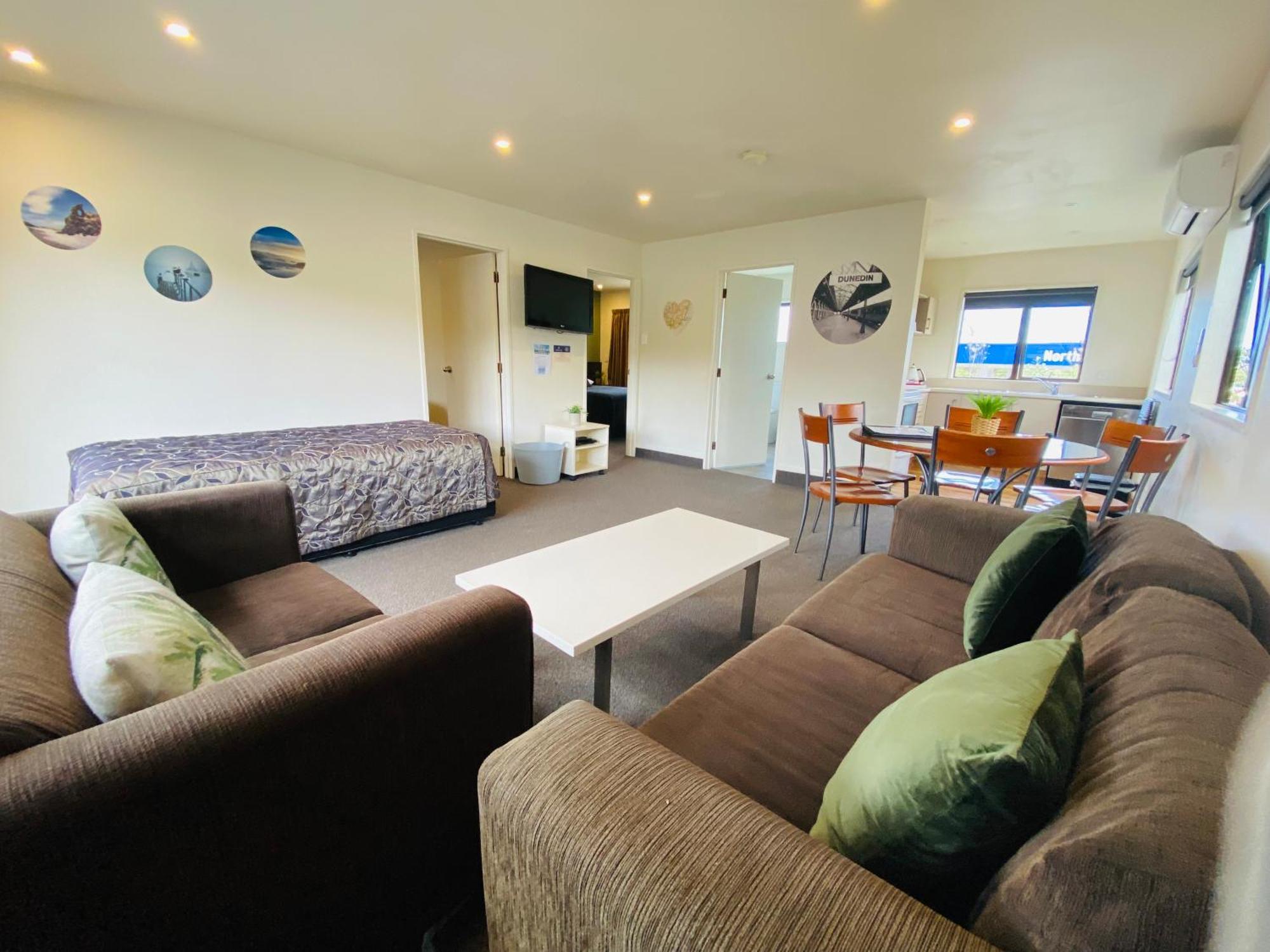 Commodore Motel Dunedin Esterno foto